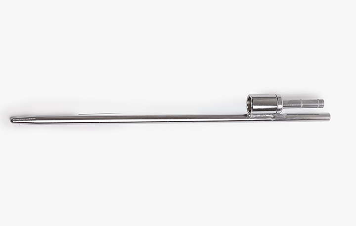 Ground peg with rotator